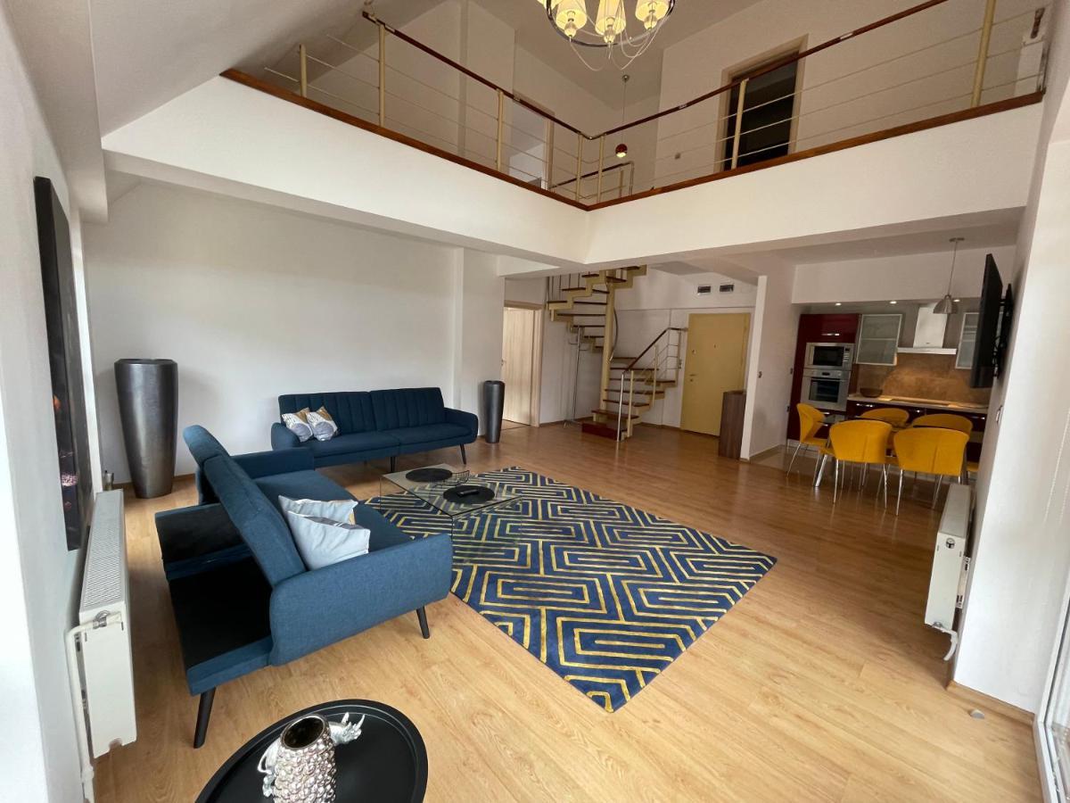 Appartamento Kyra Luxury Penthouse Sinaia Esterno foto
